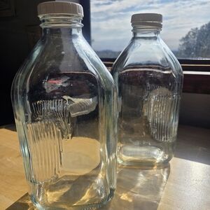 Clear Glass Milk Bottles with White Caps